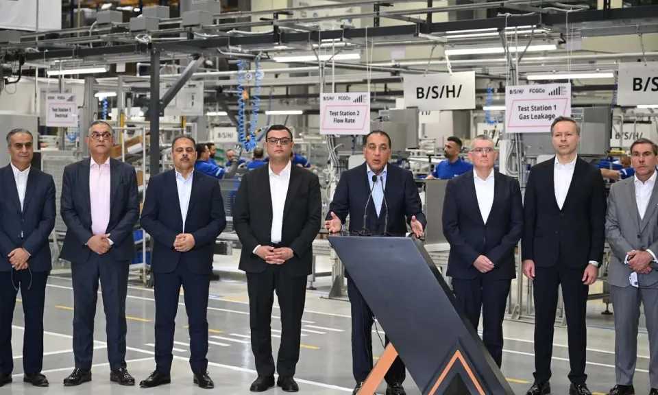 تصريحات تليفزيونية لرئيس الوزراء من أول مصنع في مصر وأفريقيا لشركة BSH المملوكة لمجموعة بوش الألمانية لتصنيع الأجهزة المنزلية 