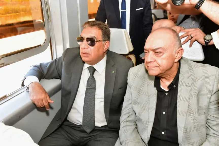 محافظ الدقهلية ورئيس هيئة السكك الحديدية يفتتحان وصلة خط قطار بلقاس - المنصورة 