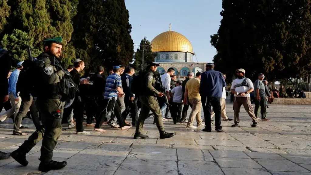 اقتحام جديد لساحات المسجد الأقصى تحت حماية شرطة الاحتلال الإسرائيلي 