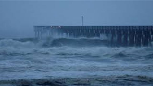 بالفيديو.. رامي رضوان يكشف خسائر أمريكا من الإعصار «مايكل»