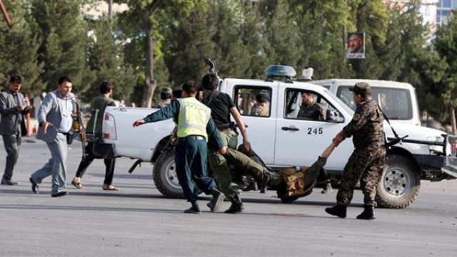 إصابة 32 شخص في انفجارات بمراكز الاقتراع بأفغانستان