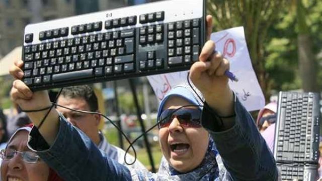 الإنترنت ليس للجميع.. 71% من سكان مصر خارج الخدمة