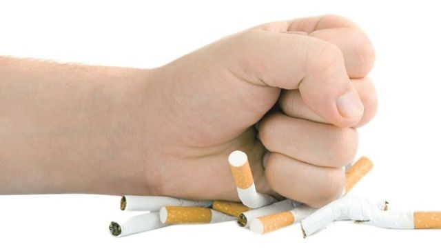 عقوبة جديدة تلاحق مدخني السجائر في الأماكن العامة