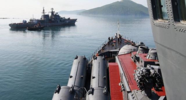 مناورات بحرية بين روسيا والصين وإيران
