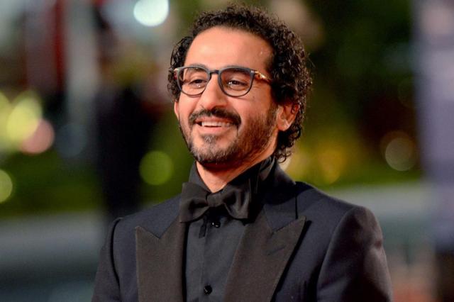 أحمد حلمي يحتفل بجائزة كوميديان العام ٢٠١٩