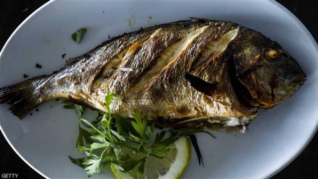دراسة طبية: تناول السمك يزيد من فرص الحمل