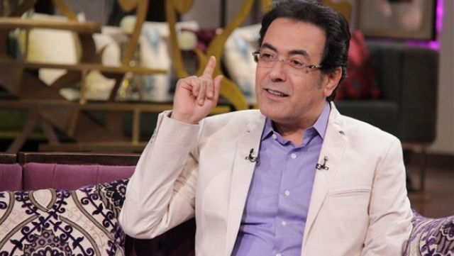الاعلامي خيري رمضان