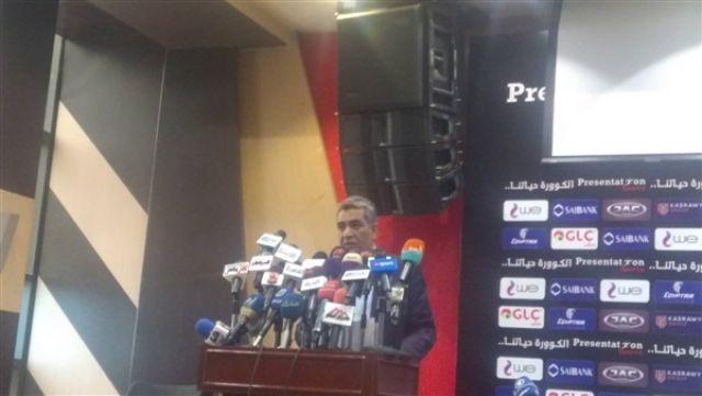 مجاهد: الأندية عرضت الاستغناء عن ملاعب أمم افريقيا