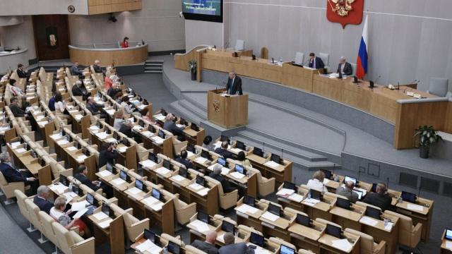 برلماني روسي يدعو مجلس الأمن الدولي لمراجعة تصريحات ترامب عن العراق وإيران