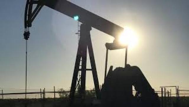 ”بسبب التوترات بين أمريكا وإيران”.. النفط يواصل خسائره بنحو 1.5 % خلال تعاملات اليوم