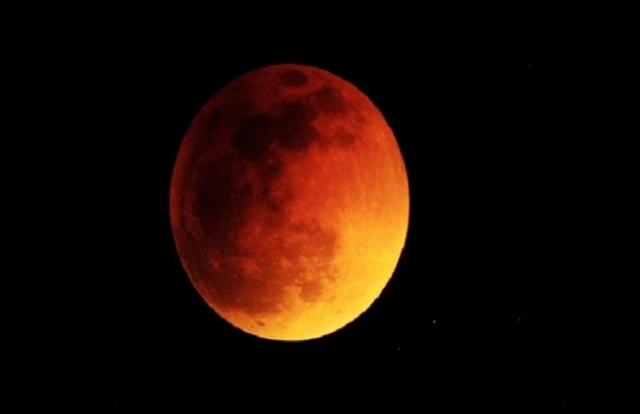 خسوف القمر