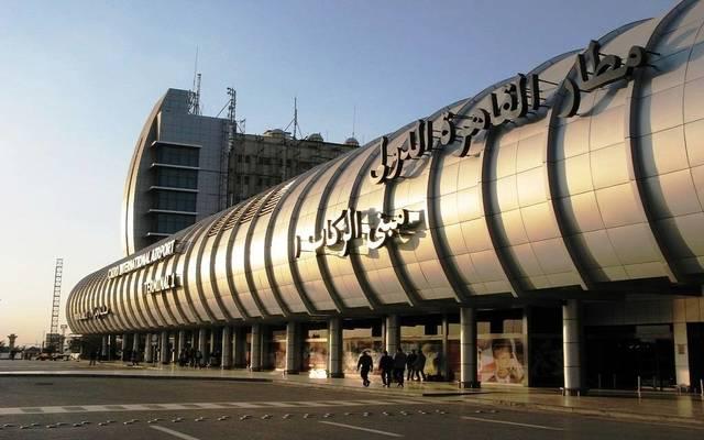 عاجل| عزل 4 ركاب بمطار القاهرة لعدم حملهم شهادات التطعيم ضد الحمى الصفراء