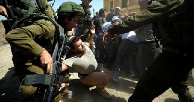 الاحتلال الاسرائيلي يعتقل 3 فلسطينيين من محافظة بيت لحم