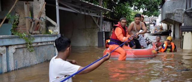 الفيضان في جزيرة سومطرة الإندونيسية