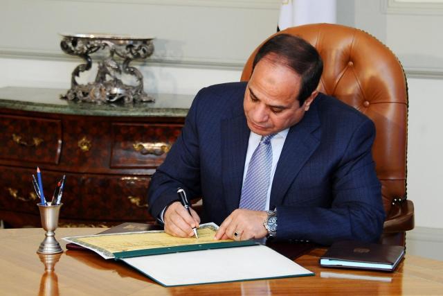 عاجل| السيسي يوقع قانون إعادة تنظيم هيئة المتحف المصري الكبير