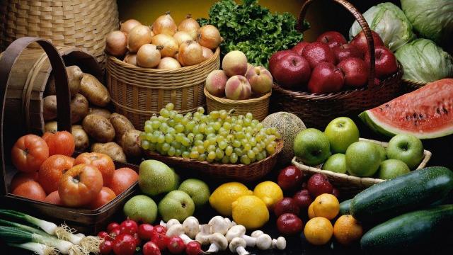 أسعار الخضراوات والفاكهة اليوم الأربعاء 19 فبراير 2020.. البصل بـ4 جنيهات والموز بـ8