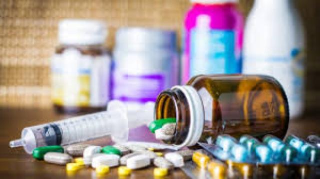 وزارة الصحة ترد على أنباء توقف استيراد خامات الأدوية من الصين