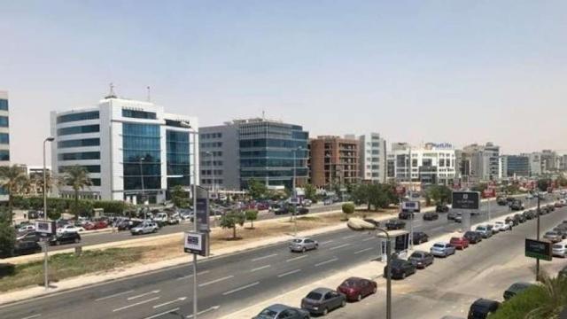 وزير النقل يستعرض أعمال تطوير ”الدائري”.. وتوسعة كوبري المنيب وطريق داعم بصحراء الأهرام