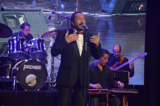 علي الحجار يحيي حفلا غنائيا في ثاني أيام مهرجان دندرة للموسيقى