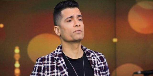 حسن شاكوش: ”بنت الجيران” بتتكتب في المدارس وشوفت ده بعيني (فيديو)