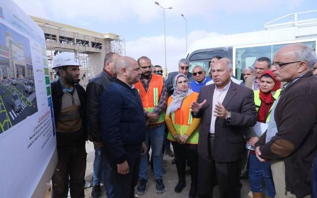 وزير النقل يتابع تطوير المرحلة الأولى من طريق ”القاهرة – أسوان”