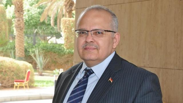 رئيس جامعة القاهرة يعلن إخلاء المدن الجامعية وتعقيمها