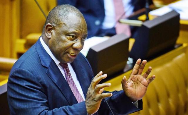 رئيس جنوب إفريقيا: البلاد في حالة كارثة وطنية لمواجهة ”كورونا”