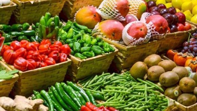 أسعار الخضروات والفاكهة داخل الأسواق اليوم الإثنين 16 مارس 2020