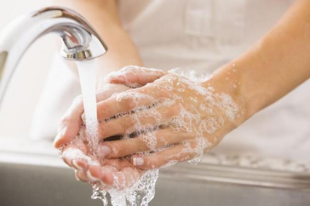 غسل اليدين للوقاية من كورونا