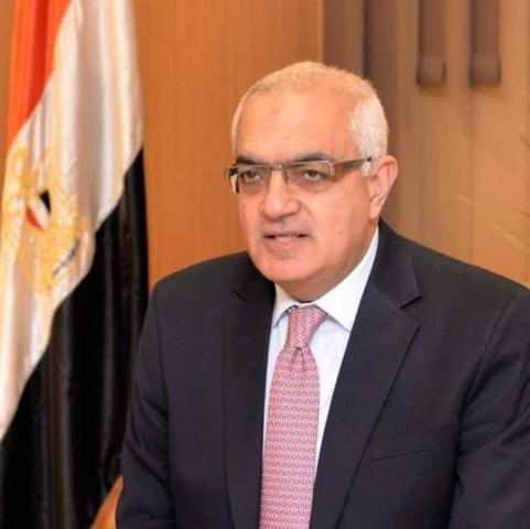 لدعم الدولة في مواجهة كورونا.. جامعة المنصورة تنتج الكمامات ذاتيا