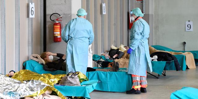 عاجل| إنجلترا تسجل 657 وفاة جديدة بفيروس كورونا
