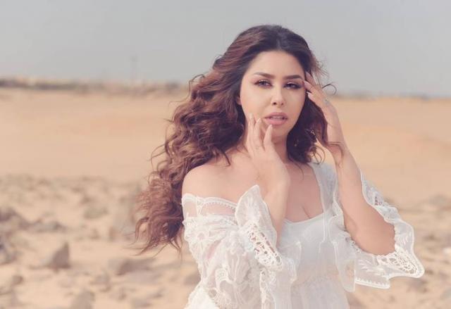 إيناس عز الدين