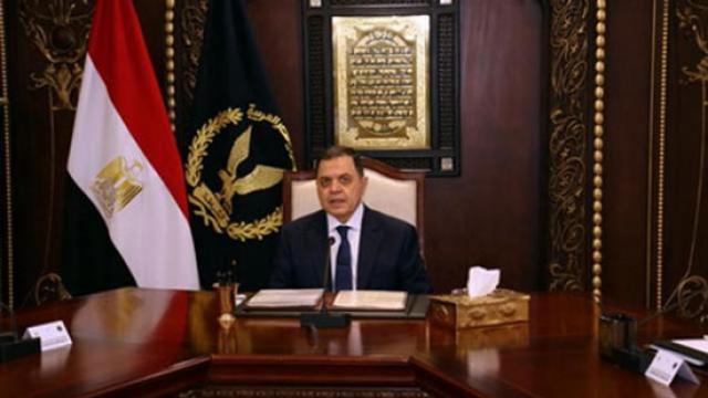 وزير الداخلية اللواء محمود توفيق
