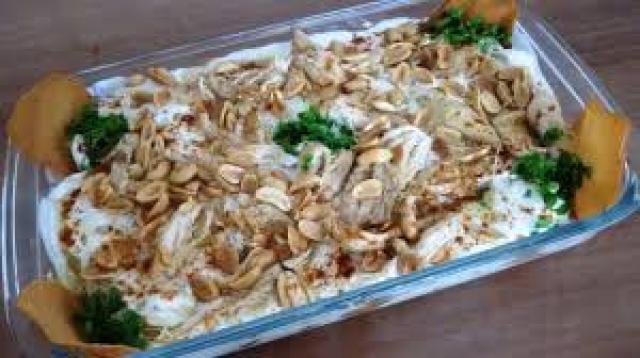 فتة الدجاج