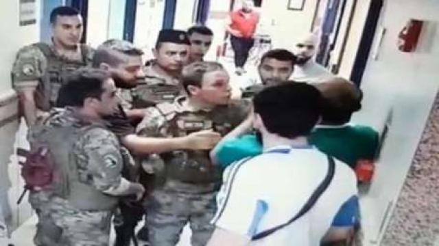 جنود لبنان يعتدون على طبيب مدني