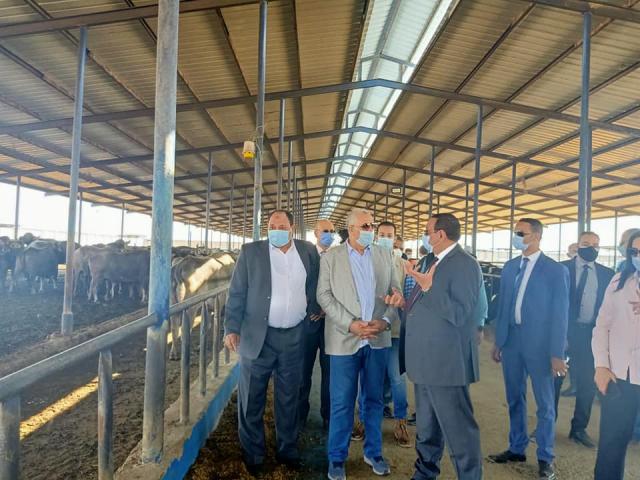 وزير الزراعة من النوبارية: نهتم بالثروة الحيوانية ورفع كفاءة كل المزارع
