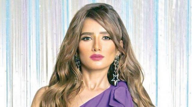 زينة تكشف السبب الحقيقي وراء ابتسامتها بهذه الصور
