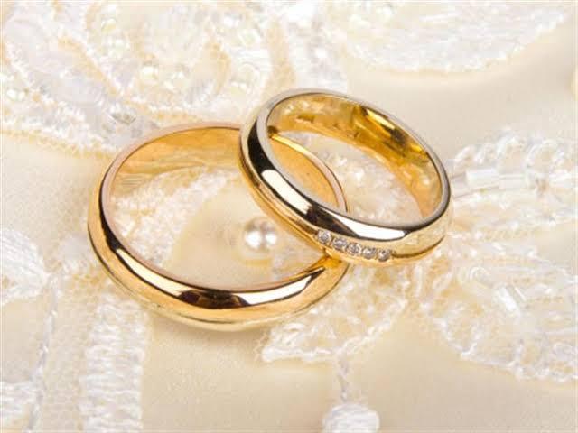 عاجل| الحكومة تحسم الجدل حول وقف عقود الزواج بدءا من الشهر القادم