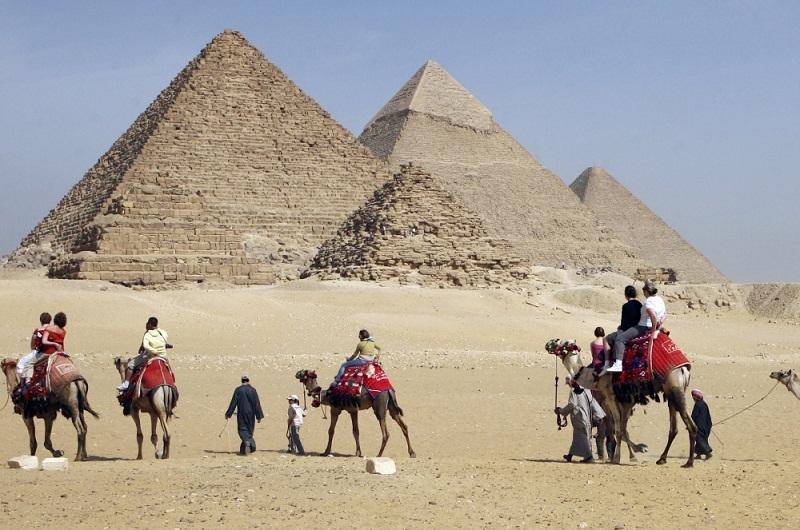ارتفاع إيرادات السياحة في مصر إلى 13.6 مليار دولار خلال 2022-2023