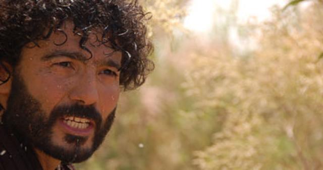 خالد النبوي يعلن عرض ”المهاجر” و”المصير” على Netflix