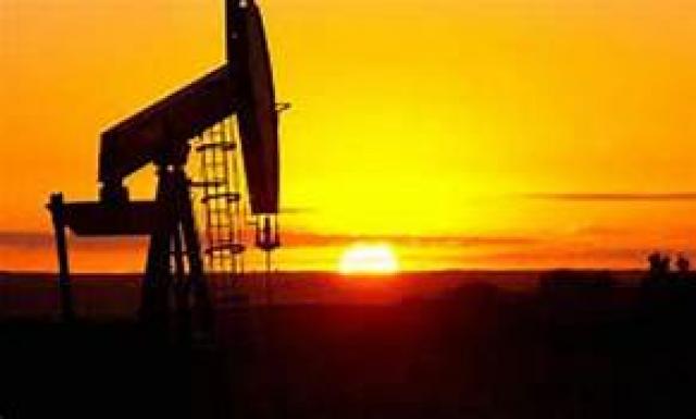 انخفاض مفاجئ لأسعار النفط خلال تعاملات اليوم الخميس