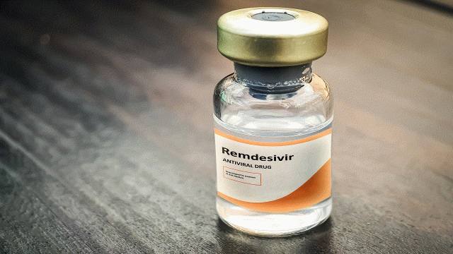 عاجل| هيئة الدواء تكشف حقيقة بيع عقار ”ريمديسيفير” لعلاج كورونا بالصيدليات