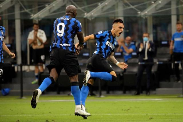 الدوري الإيطالي | إنتر ميلان يفوز على نابولي بهدفين