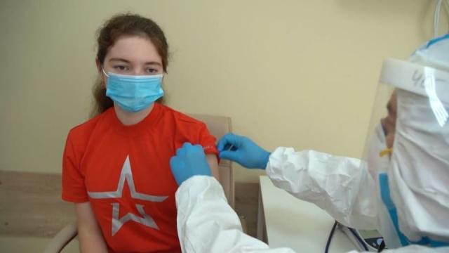 الفتاة الروسية التي تلقت التطعيم