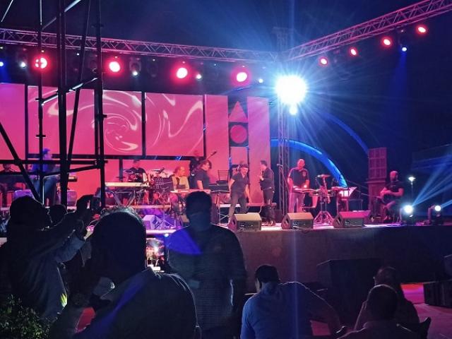 مصطفى قمر يتألق في حفل غنائي بالإسكندرية (صور)