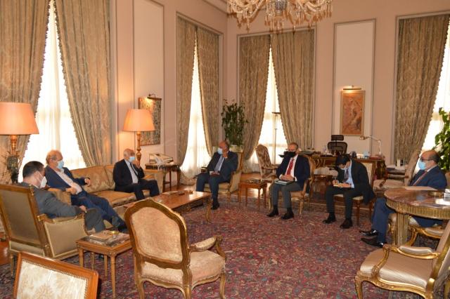 وزير الخارجية يستقبل مسؤولي حركة فتح بالقاهرة