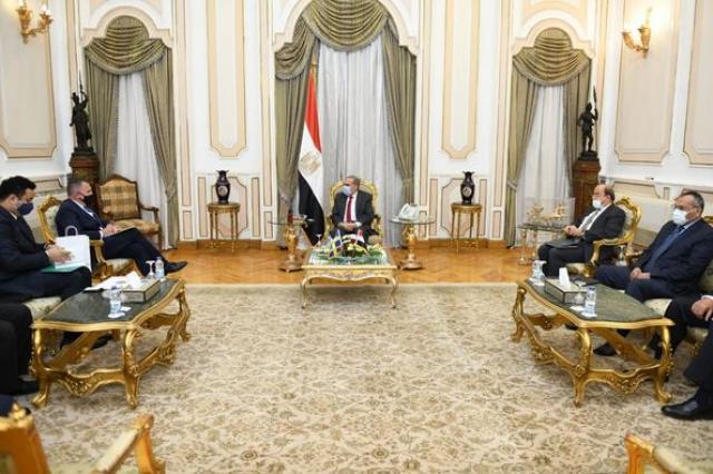 لقاء محمد أحمد مرسي وزير الدولة للإنتاج الحربي مع الجانب السويدي
