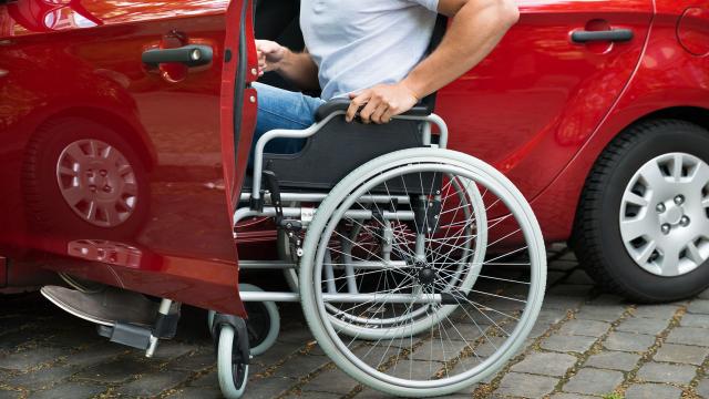 سيارات ذوي الإعاقة