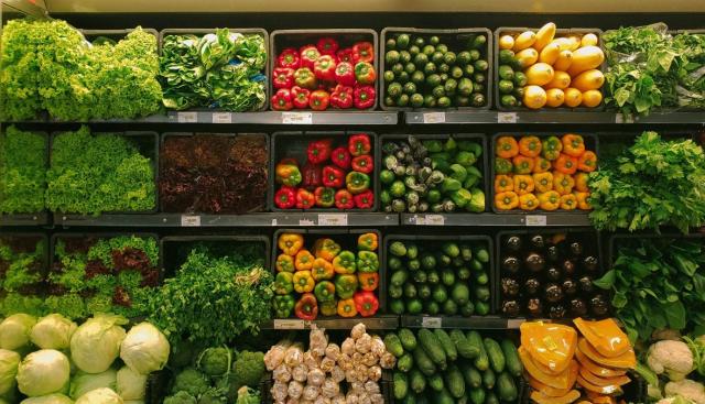 أسعار الخضروات والفواكه في الأسواق اليوم السبت 10 أكتوبر 2020