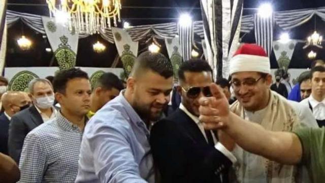 محمد رمضان والشيخ محمود الشحات